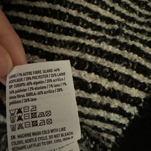 American Eagle Cardigan Open Front Hoodie Black Fringe One Size - Picture 5 of 5